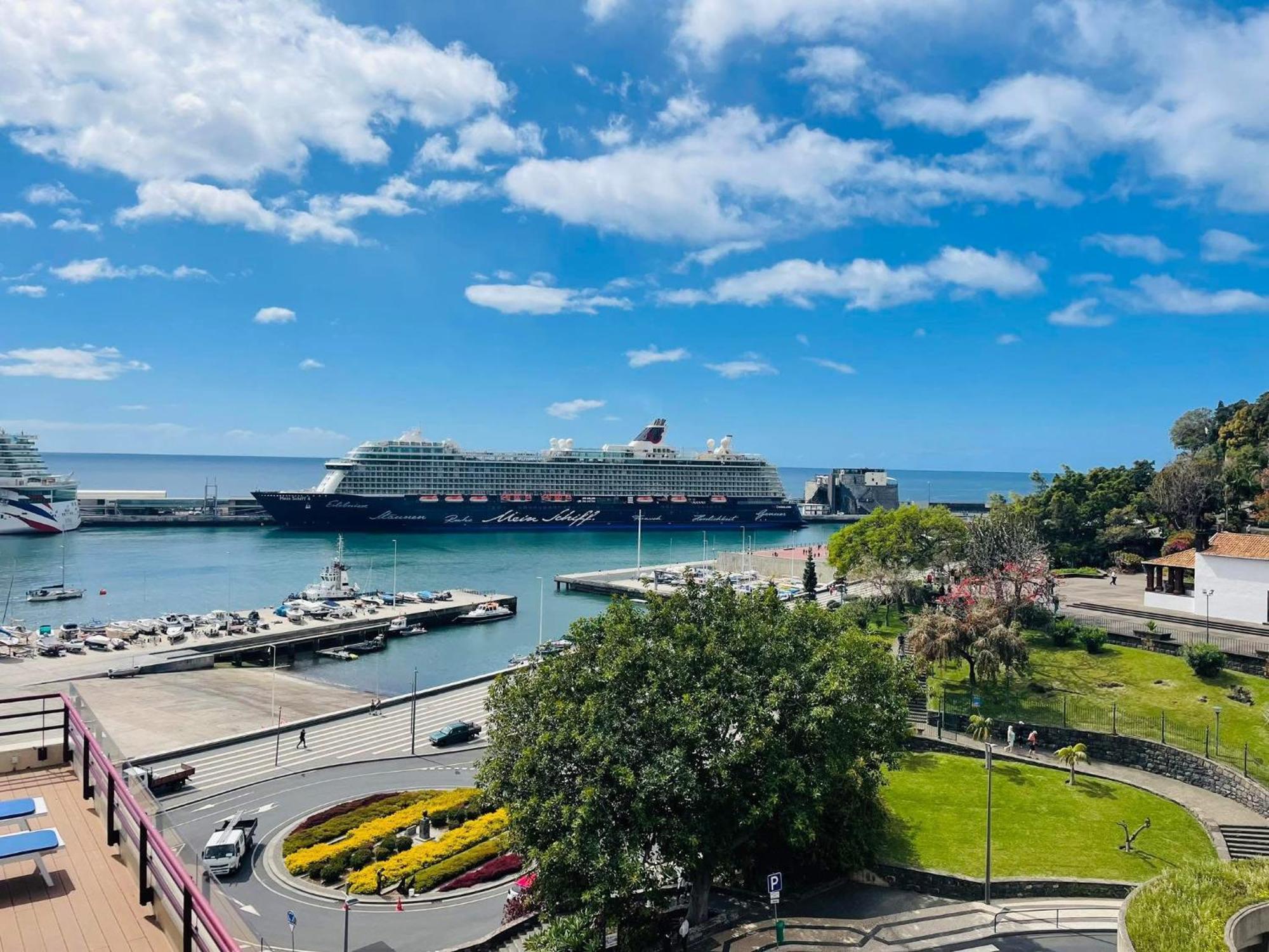 Apartment Center Marina View Gold